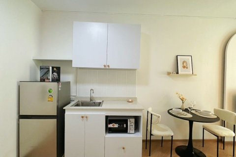 Studio dans le Condo à Din Daeng, Bangkok, Thaïlande  № 169609 - photo 5