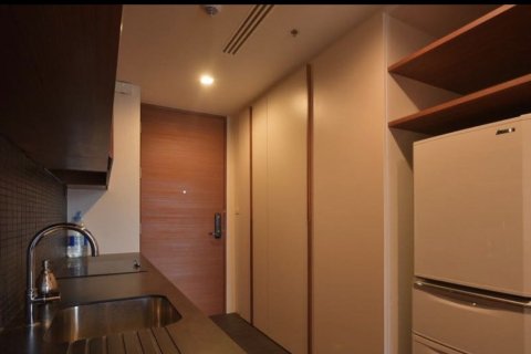 Студия в кондо в Клонг Тоэй, Бангкок, Таиланд № 136500 - фото 3