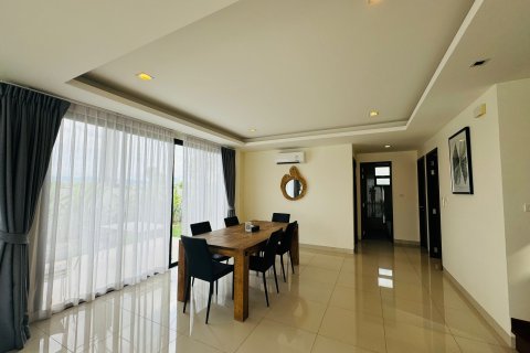 Villa in Phuket, Thailand 5 bedrooms № 136501 - photo 3
