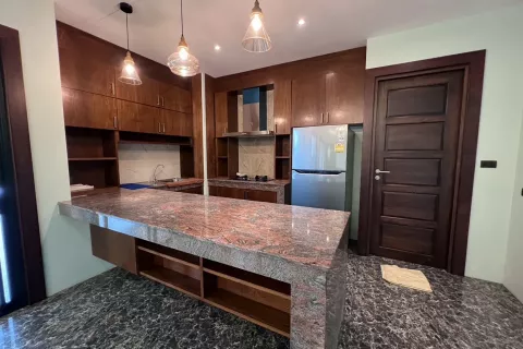 Duplex à San Sai, Thaïlande 4 chambres № 136503 - photo 4