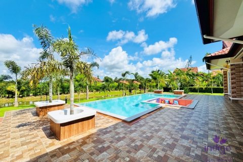 House in Chiang Mai, Thailand 3 bedrooms № 190943