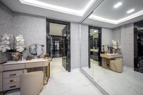 Apartamento de 3 habitaciones en Pattaya, Tailandia № 190941 - foto 4