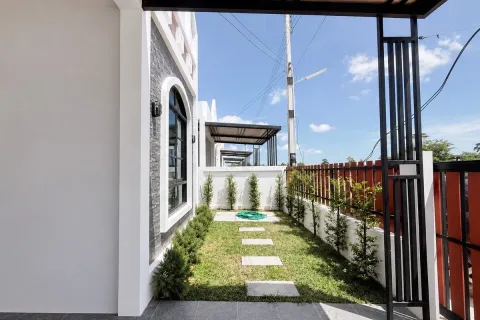 House in Pattaya, Thailand 2 bedrooms № 210562 - photo 4