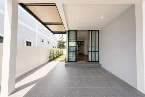 House in Pattaya, Thailand 2 bedrooms № 210562 - photo 2
