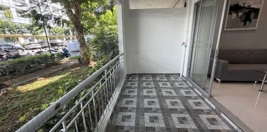 Studio dans le Condo sur Jomtien Beach, Pattaya, Thaïlande № 210566