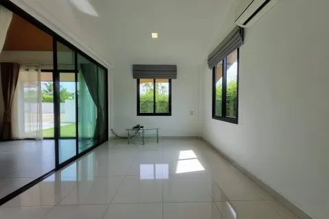 Дом в Паттайе, Таиланд с 3 комнатами № 155557 - фото 7