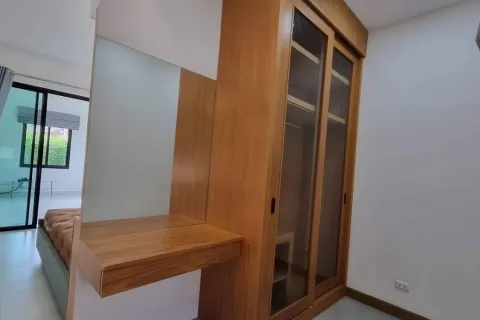 Дом в Паттайе, Таиланд с 3 комнатами № 155557 - фото 17