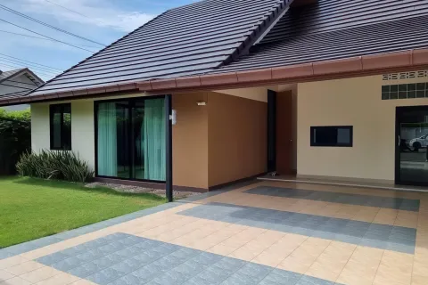 Дом в Паттайе, Таиланд с 3 комнатами № 155557 - фото 2