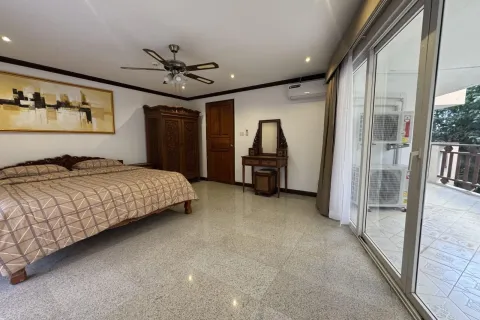 Appartement à Pattaya, Thaïlande 2 chambres № 155554 - photo 10