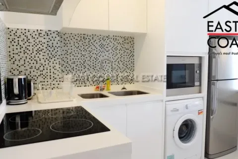 Condominio de 2 dormitorios en Pattaya, Tailandia № 212367 - foto 2