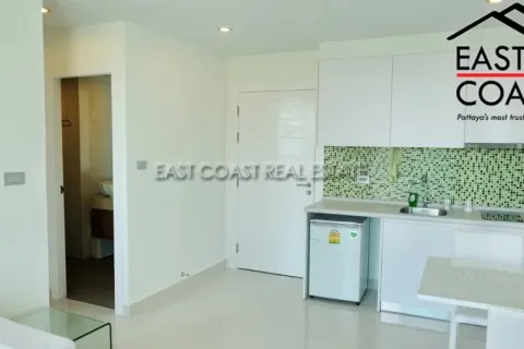 Condominio de 1 dormitorio en Jomtien Beach, Pattaya, Tailandia № 212370 - foto 4