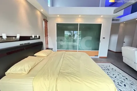 Casa de 4 dormitorios en Pattaya, Tailandia № 211076 - foto 10