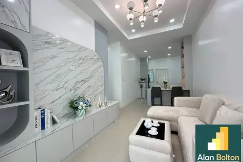 Casa de 2 dormitorios en Pattaya, Tailandia № 211071 - foto 5
