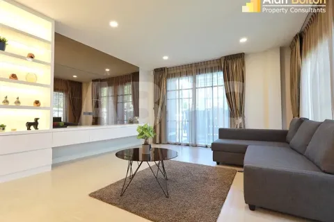 Casa de 3 dormitorios en Pattaya, Tailandia № 211077 - foto 8