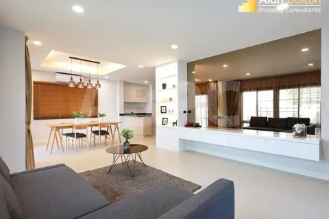 Casa de 3 dormitorios en Pattaya, Tailandia № 211077 - foto 7