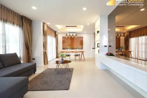 Casa de 3 dormitorios en Pattaya, Tailandia № 211077 - foto 3