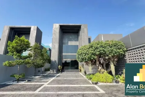 Casa de 5 dormitorios en Pattaya, Tailandia № 211075 - foto 15
