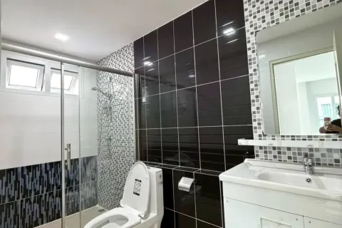 Casa de 3 dormitorios en Pattaya, Tailandia № 211072 - foto 3