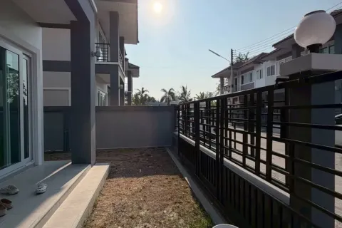 Casa de 3 dormitorios en Pattaya, Tailandia № 211072 - foto 9