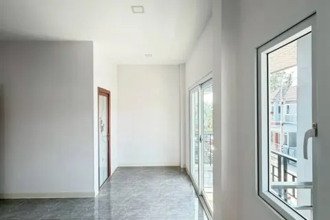 Casa de 3 dormitorios en Pattaya, Tailandia № 211072 - foto 8