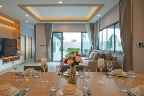 Вилла в Паттайе, Таиланд с 5 спальнями  № 137069 - фото 11