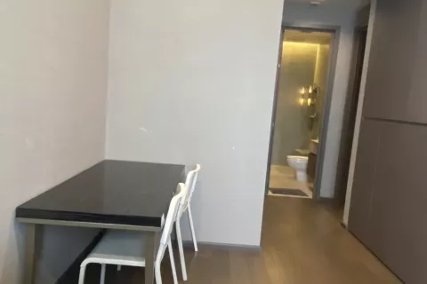 Condo in Bang Rak, Bangkok, Thailand, 2 bedrooms  № 137065 - photo 7