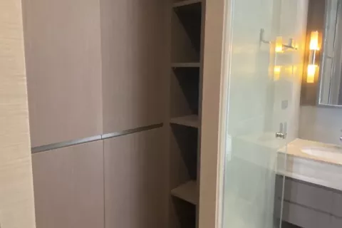 Condo in Bang Rak, Bangkok, Thailand, 2 bedrooms  № 137065 - photo 3