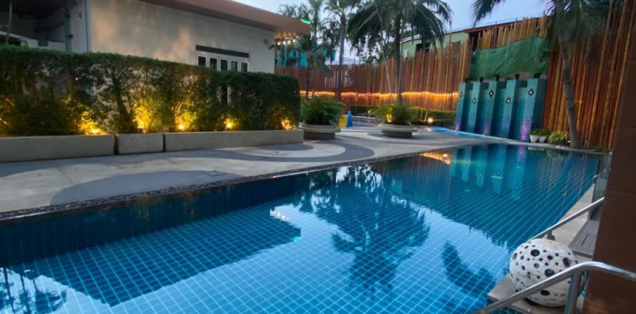 Studio in the Condo in Phuket, Thailand  № 156549