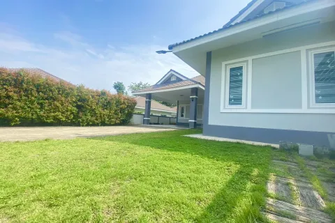 Maison à Hang Dong, Thaïlande 3 chambres № 156550