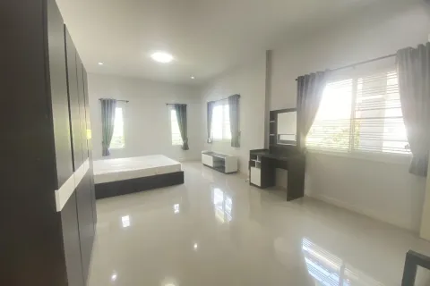 House in Hang Dong, Thailand 3 bedrooms № 156550 - photo 16