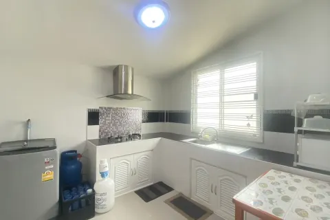 House in Hang Dong, Thailand 3 bedrooms № 156550 - photo 4