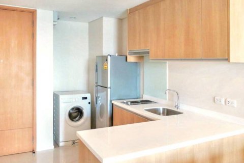 Condo in Bangkok, Thailand, 1 bedroom  № 118429 - photo 9