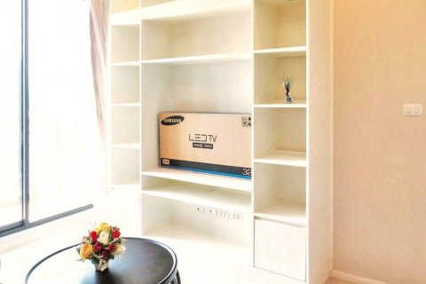 Condo in Bangkok, Thailand, 1 bedroom  № 118429 - photo 4