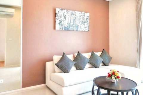 Condo in Bangkok, Thailand, 1 bedroom  № 118429 - photo 3