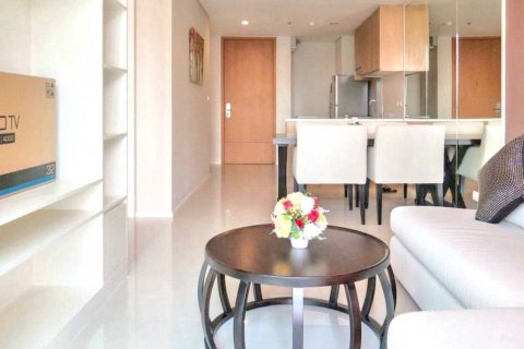 Condo in Bangkok, Thailand, 1 bedroom  № 118429 - photo 1