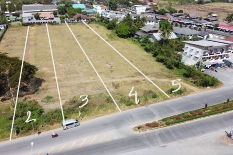 Terrain à San Kamphaeng, Thaïlande № 118427 - photo 1