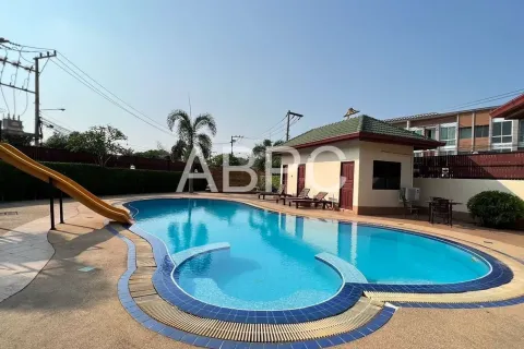 Casa de 3 dormitorios en Pattaya, Tailandia № 211822 - foto 11