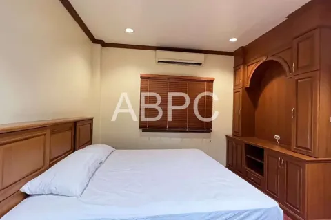 Casa de 3 dormitorios en Pattaya, Tailandia № 211822 - foto 3