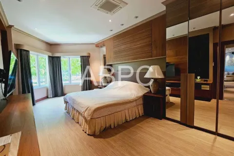 Condominio de 3 dormitorios en Pattaya, Tailandia № 211821 - foto 4