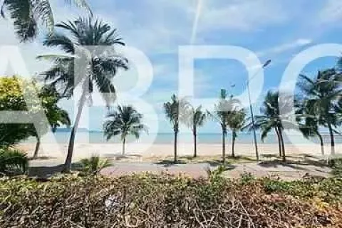 Condominio de 3 dormitorios en Pattaya, Tailandia № 211821 - foto 2