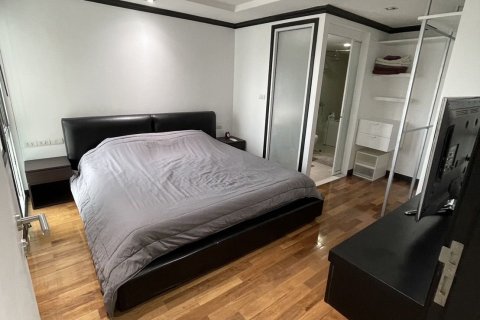 Condo à Watthana, Bangkok, Thaïlande, 2 chambres  № 138152 - photo 1