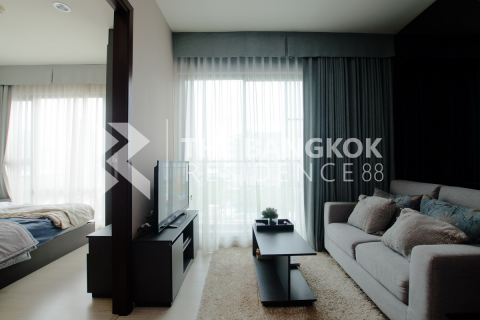 Condo in Bangkok, Thailand, 2 bedrooms № 185560 - photo 9