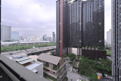 Condo in Bangkok, Thailand, 2 bedrooms № 185560 - photo 10