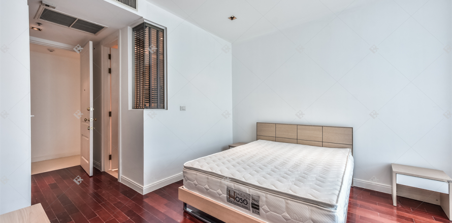 Condo à Bangkok, Thaïlande, 3 chambres № 189815