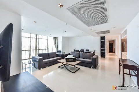Condo in Bangkok, Thailand, 3 bedrooms  № 189815