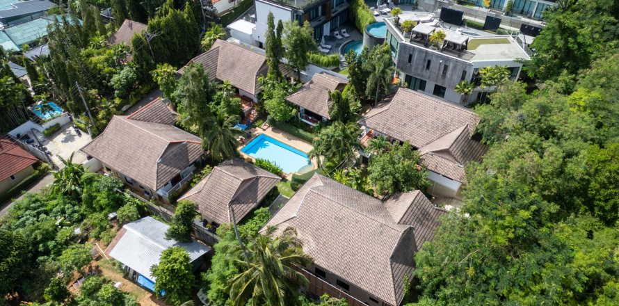 Villa à Phuket, Thaïlande 17 chambres № 147571