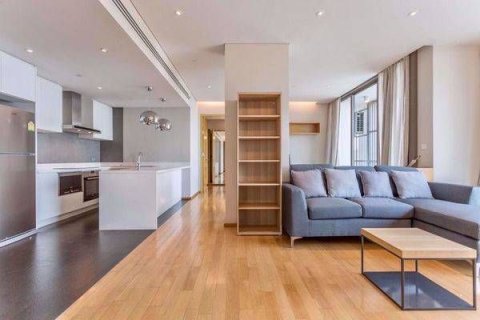 Condo in Watthana, Bangkok, Thailand, 2 bedrooms  № 147570 - photo 2