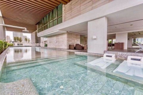 Condo in Watthana, Bangkok, Thailand, 2 bedrooms  № 147570 - photo 19