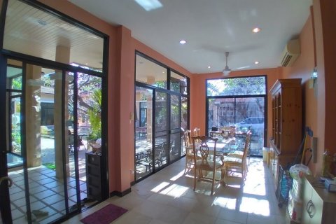 Haus in Pattaya, Thailand 3 Schlafzimmer № 223077 - Foto 6