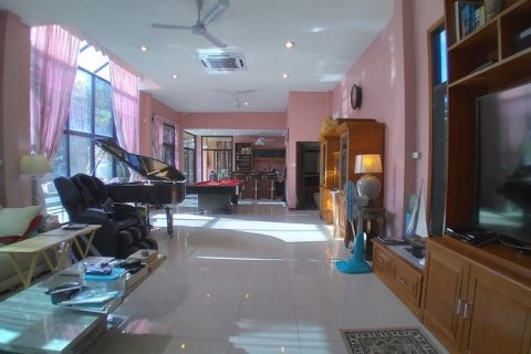 Haus in Pattaya, Thailand 3 Schlafzimmer № 223077 - Foto 9